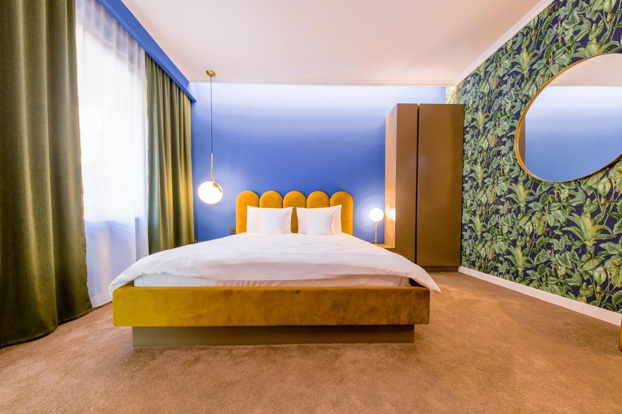 Designer Apartment In The City Center Cluj-Napoca Exteriör bild